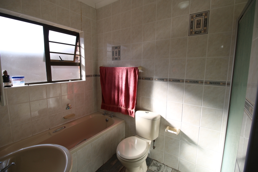 4 Bedroom Property for Sale in Dorchester Heights Eastern Cape
